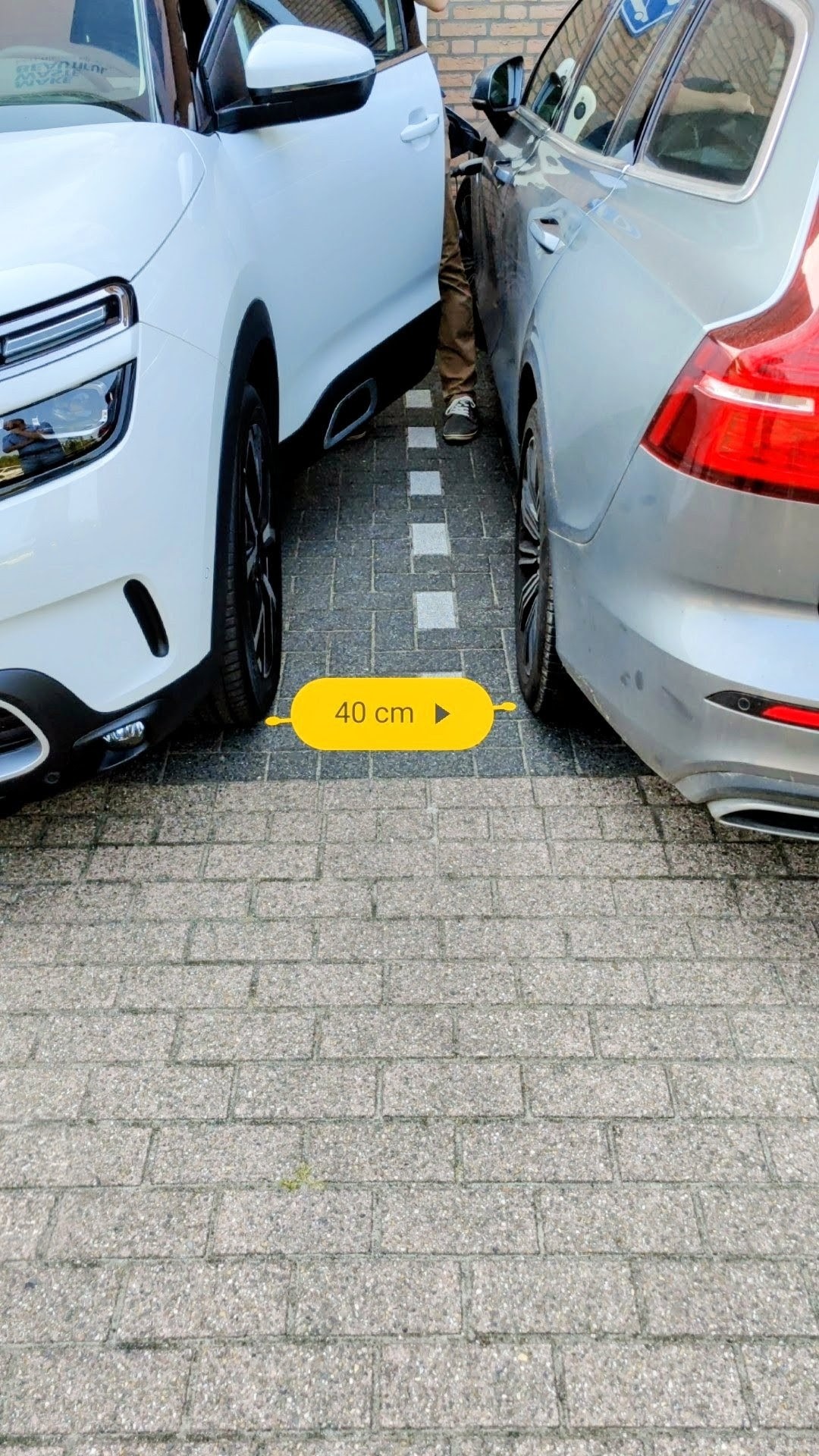 Door-Space crisis Door-Space crisis with narrow parked cars
